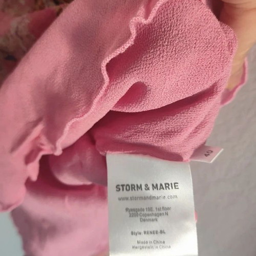 Storm & Marie women's viscose blouse pink abstract design like new M/L