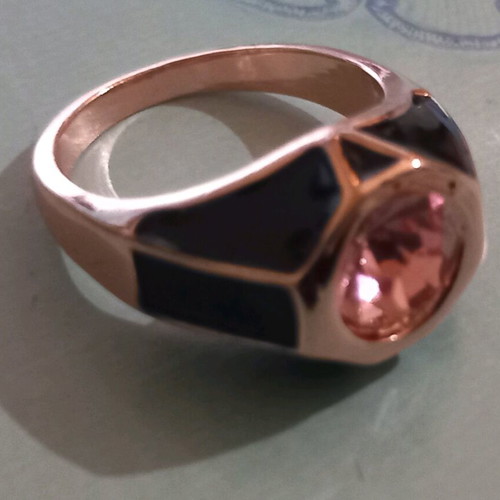 Bronze ring new with pink stone, size 9
