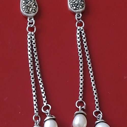 Earrings with marcasite and natural pearls in 925 silver, like new, 6 cm
