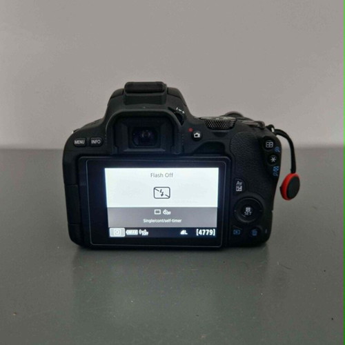 Canon DSLR EOS 200D camera kit like new with lenses