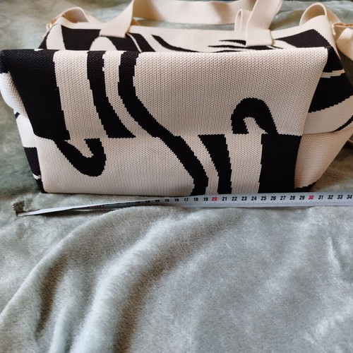 Modissimo knitted shoulder bag new, black and beige