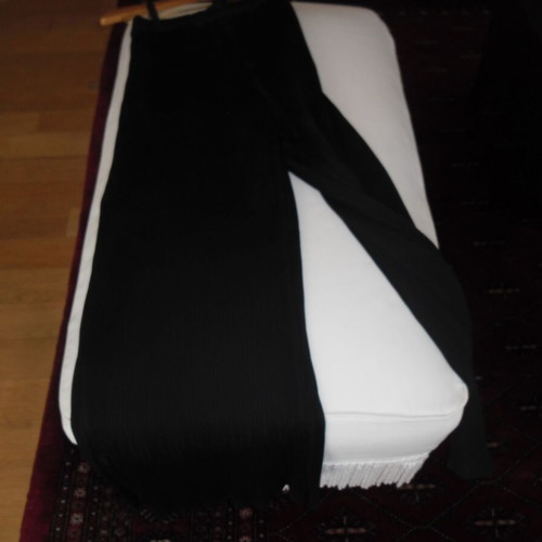 Wide Pleated Pants new, size 44, black