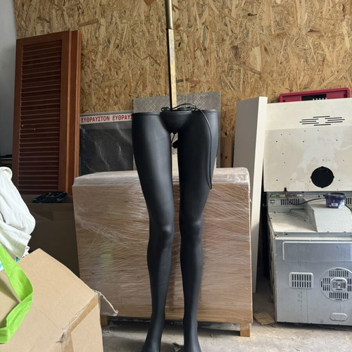 Floor lamp with mannequin-style sculpted legs like new, modern design