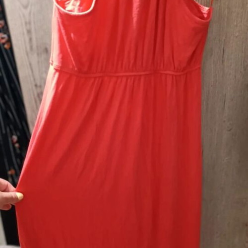 Paranoia coral dress medium size like new