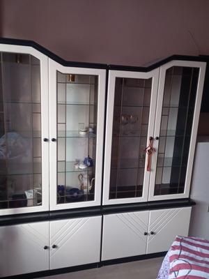 Living room unit like new with built-in spotlights 1.80m height 1.70m length