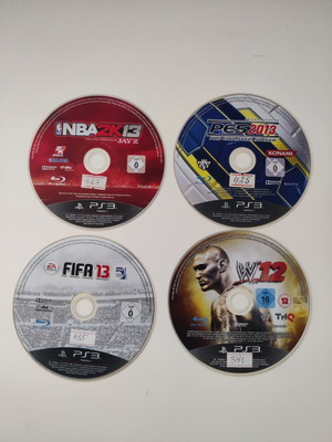 PS3 game discs bundle NBA 2013, PES 2013, FIFA 2013, WWE 2012