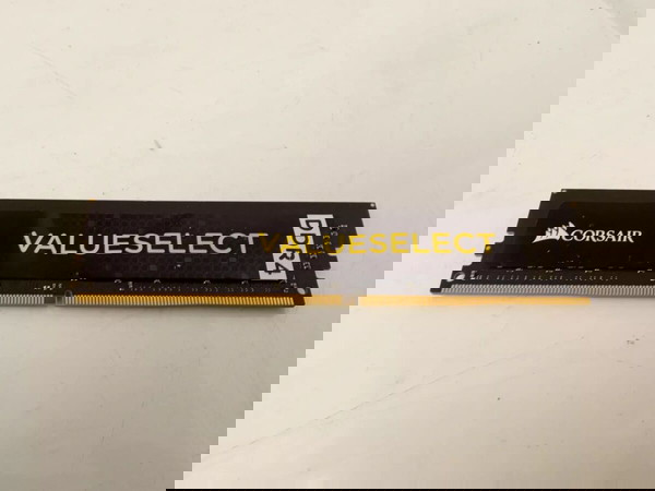 Corsair Value Select 8GB DDR4 RAM με Ταχύτητα 2133 για Desktop