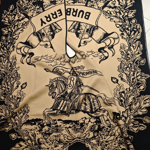 Burberry Equestrian Knight Prorsum Cashmere Blanket Cape Poncho like new