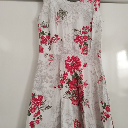 Bella women's Italian dress S/M like new, white and red