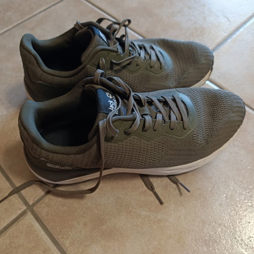 Jack Wolfskin athletic shoes like new, size 42, green