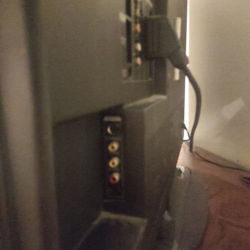 Sharp TV like new with decoder, USB port and HDMI connection