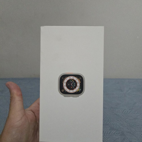 Apple Watch Ultra 1 49mm GPS + Cellular Titanium with box