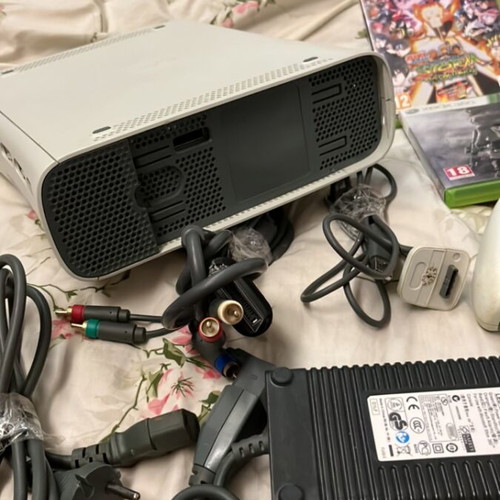 Xbox 360 console for repair with wireless controller, power supply, 5 games, cables