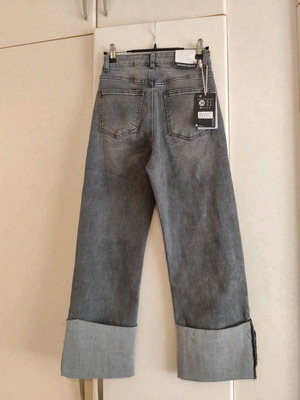 Adoro gray jeans new, size XS with tag