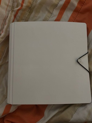 Kpop binder like new for photocards with 100 pages and 4 pockets