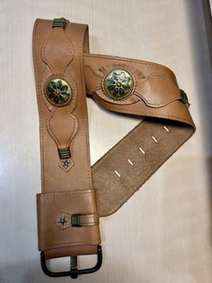 Vintage δερμάτινη ζώνη Ιταλίας μεταχειρισμένη, boho western στυλ, μέγεθος 95