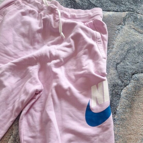 Nike Unisex Shorts like new, faded pink