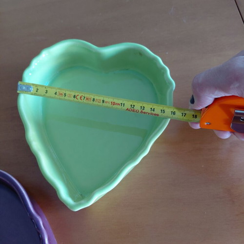 Heart-shaped molds 16 cm, new, green and purple, made in France