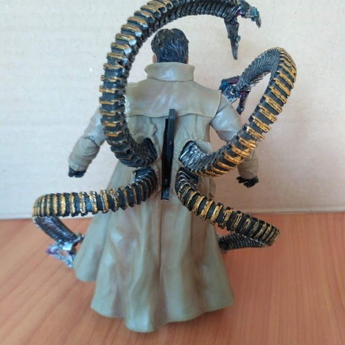 Doctor Octopus figure 16 cm Toy Biz Marvel Legends used, moderate condition