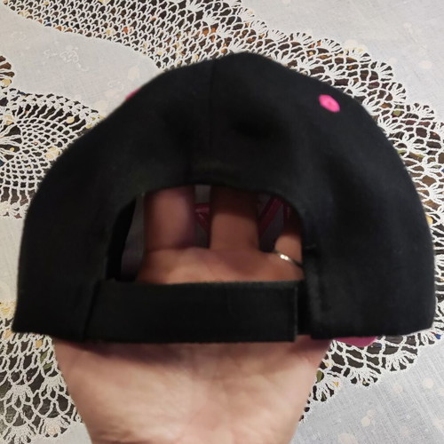 Women's Hat Size 57 Like New Black and Pink