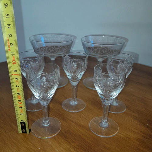 Crystal glasses vintage for liqueur/cognac 7 pieces with embossed designs