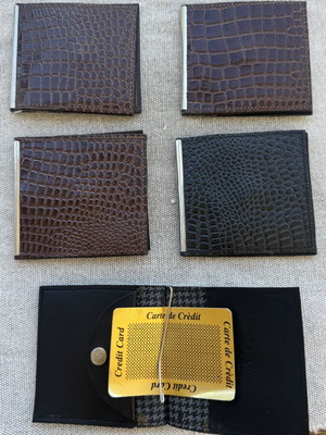 Men's Wallet with Coin Holder new, available in black and brown