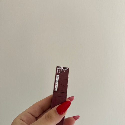 Maybelline SuperStay Vinyl Ink liquid lipstick new, shades 115 Golden & 40 Witty