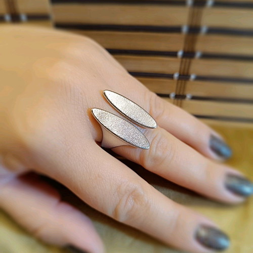 Steel ring new, matte silver color, adjustable