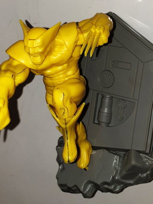 X-men Wolverine Model Kit Toy Biz Level 2 1996 like new