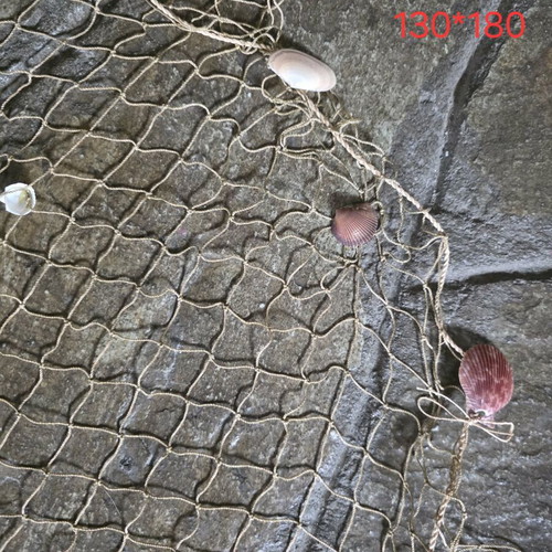 Decorative wall net with shells like new