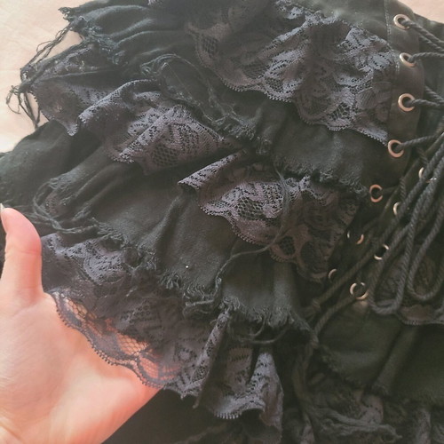 Goth shorts RNG - Red Night Gothic like new, size Medium, black