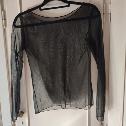 Black mesh top like new, one size, transparent long sleeves