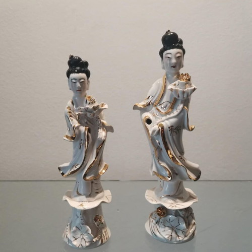Japan porcelain figurine set used with gold decoration