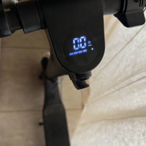 Scouter electric scooter used, needs throttle part and possibly battery