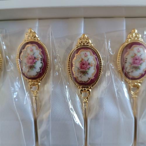 Gold-plated forks new, set of 6