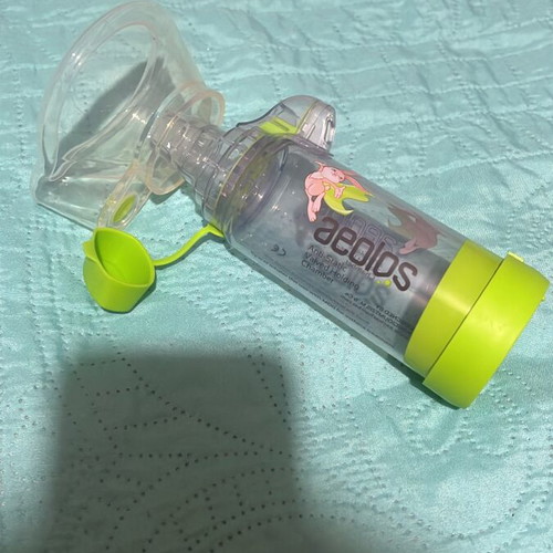 Aeolos inhalation aerochamber green, brand new