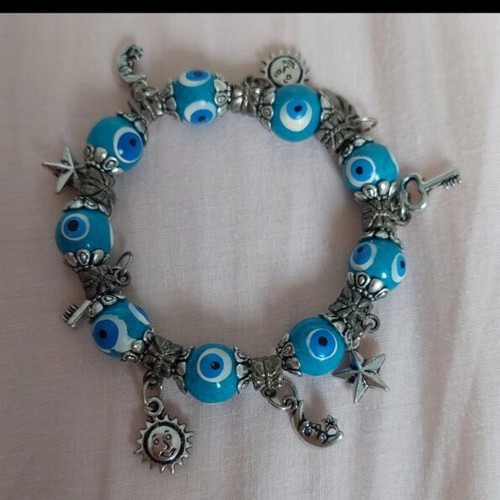 Bracelet with elastic, beads and metal elements, new