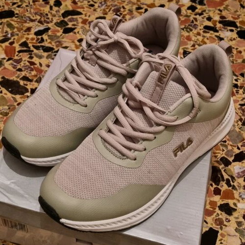 Fila Unisex Shoes 41 Like New, Beige Green Athletic