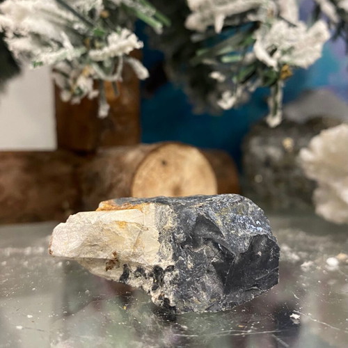 Natural Raw Black Onyx without thermal treatment