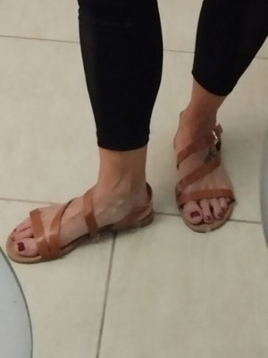 Luigi leather sandals like new, size 38, brown