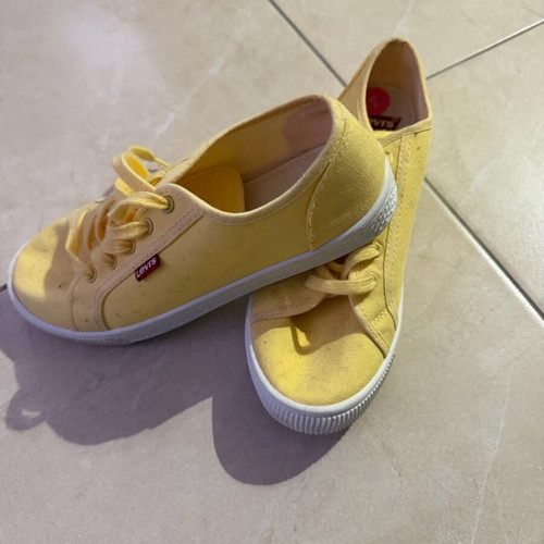 Lee sneakers new, size 38, yellow
