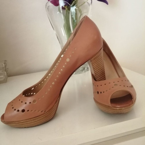 Fratelli Rossetti peep toe pumps used, beige size 38.5