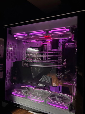 Rog Maximus Z690 Custom Loop PC with Intel i9-12900K and RTX 3090