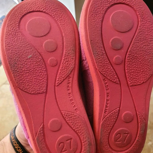 Children's slippers used, size 27, excellent condition