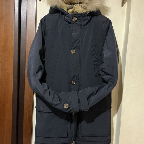 Men's 3/4 jacket with natural fur hood, like new, size M