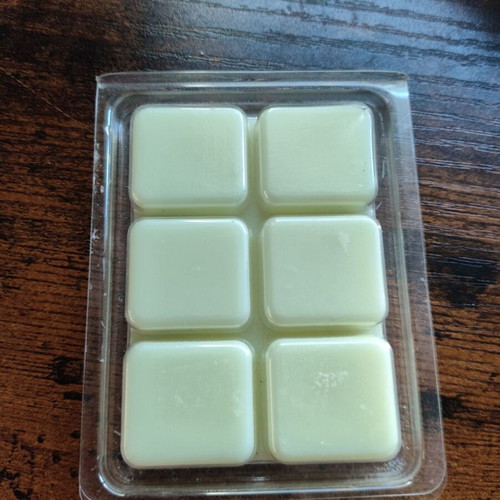 Wax melts with vanilla scent, 6 pieces, new