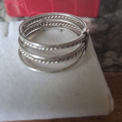 Silver 925 ring 5 rows like new