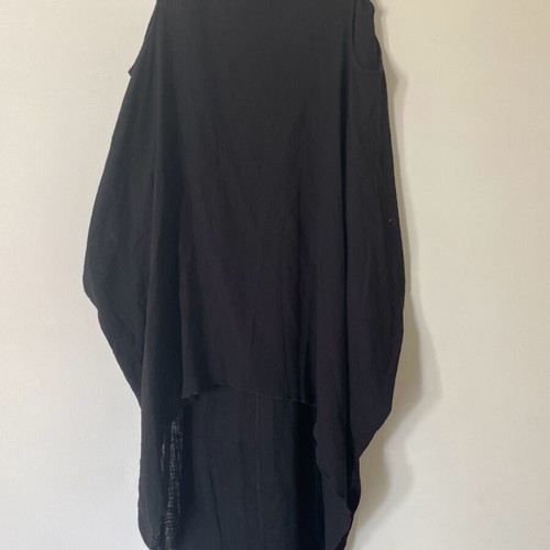 Blouse Lotus Eaters black like new, wide top with longer back
