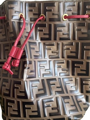 Fendi Mon Tresor Grande shoulder bag new, brown leather, gold hardware