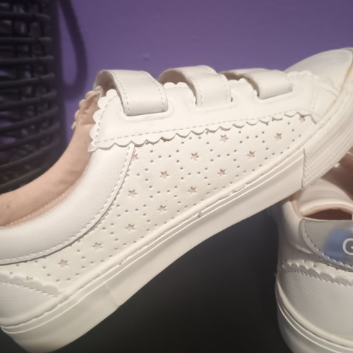 GAP Kids Athletic Shoes like new, size 35-36, white, 23cm